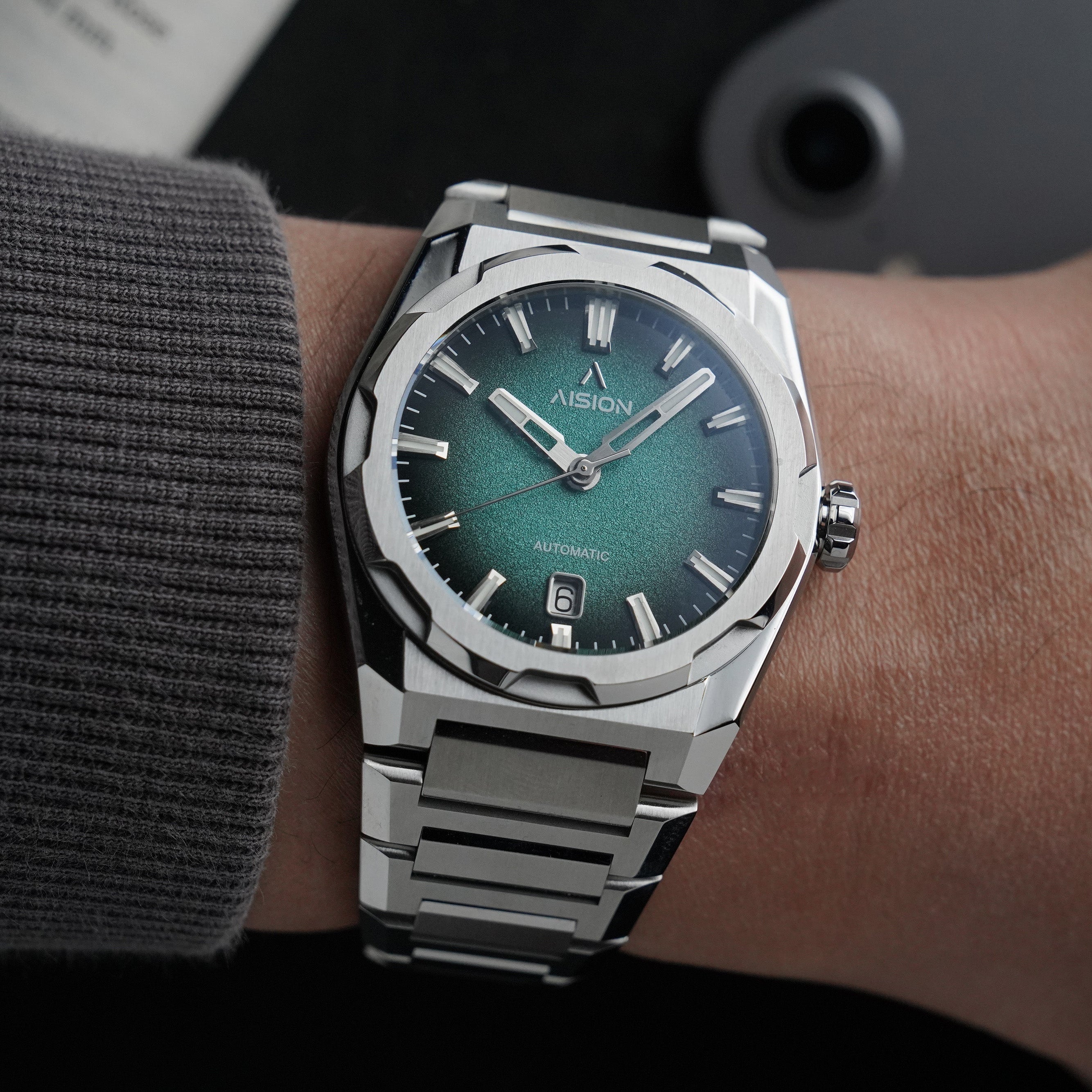 HANG - Green Enamel Dial (lacquer)