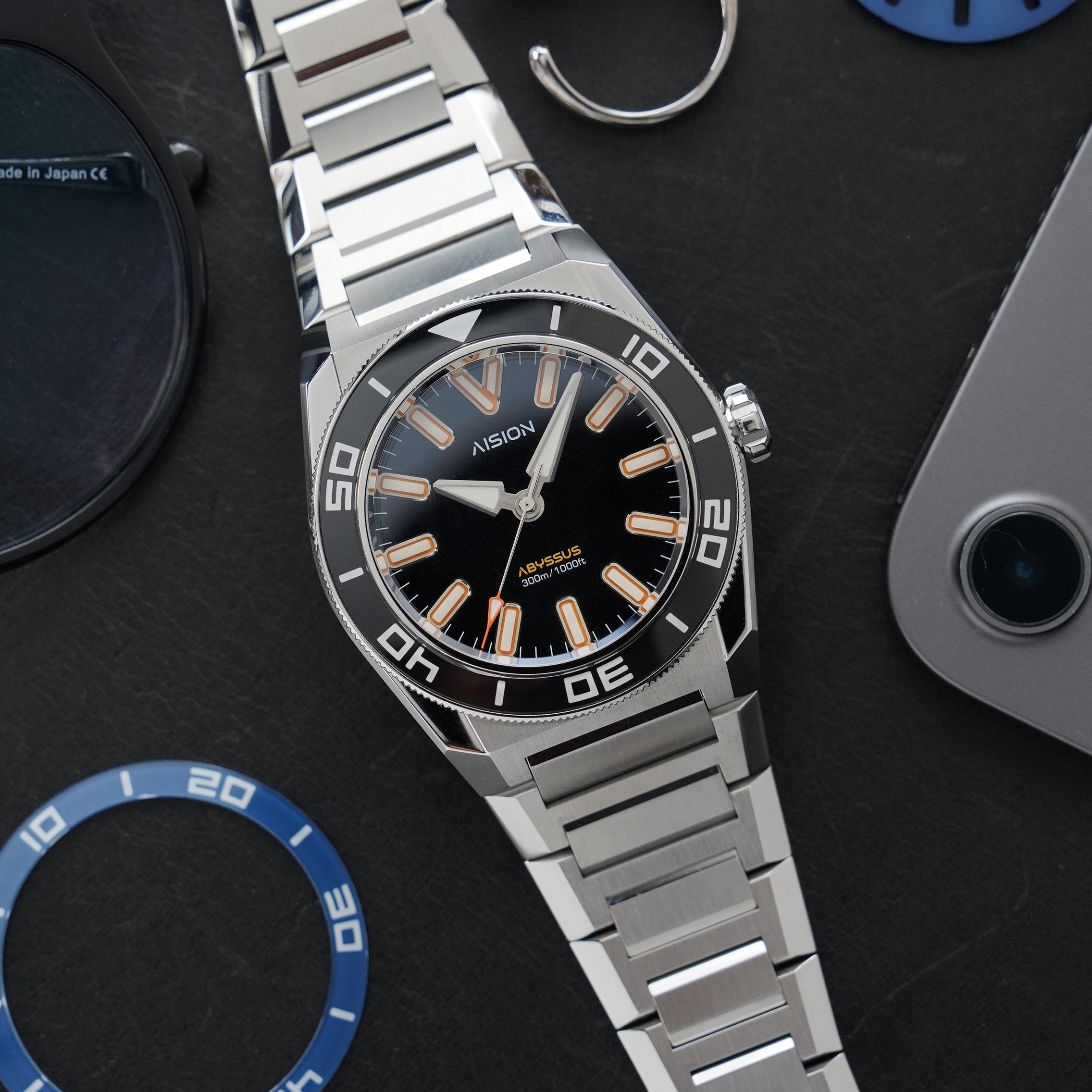 HANG ABYSSUS - Black Enamel Dial (lacquer) - Bracelet