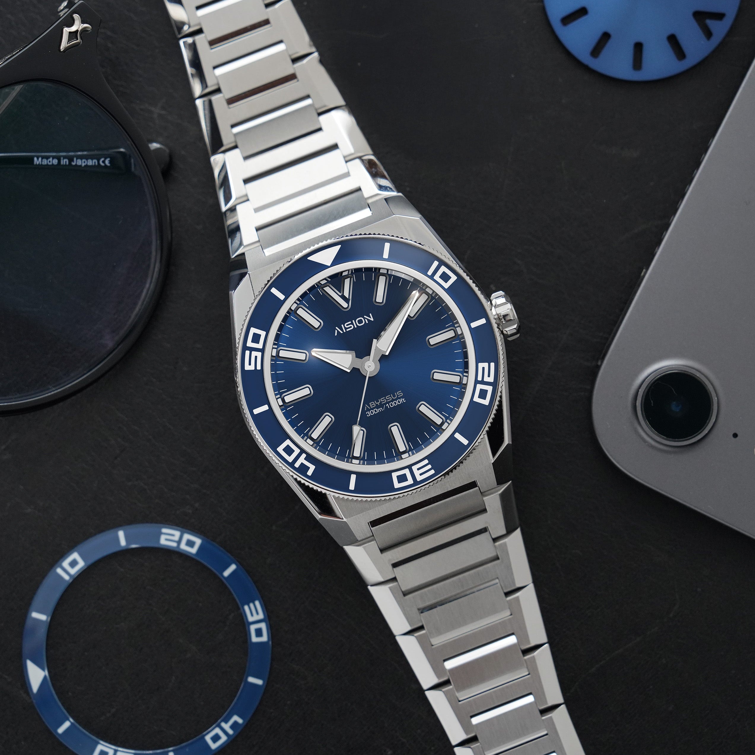 HANG ABYSSUS - Blue Sunburst Dial - Bracelet