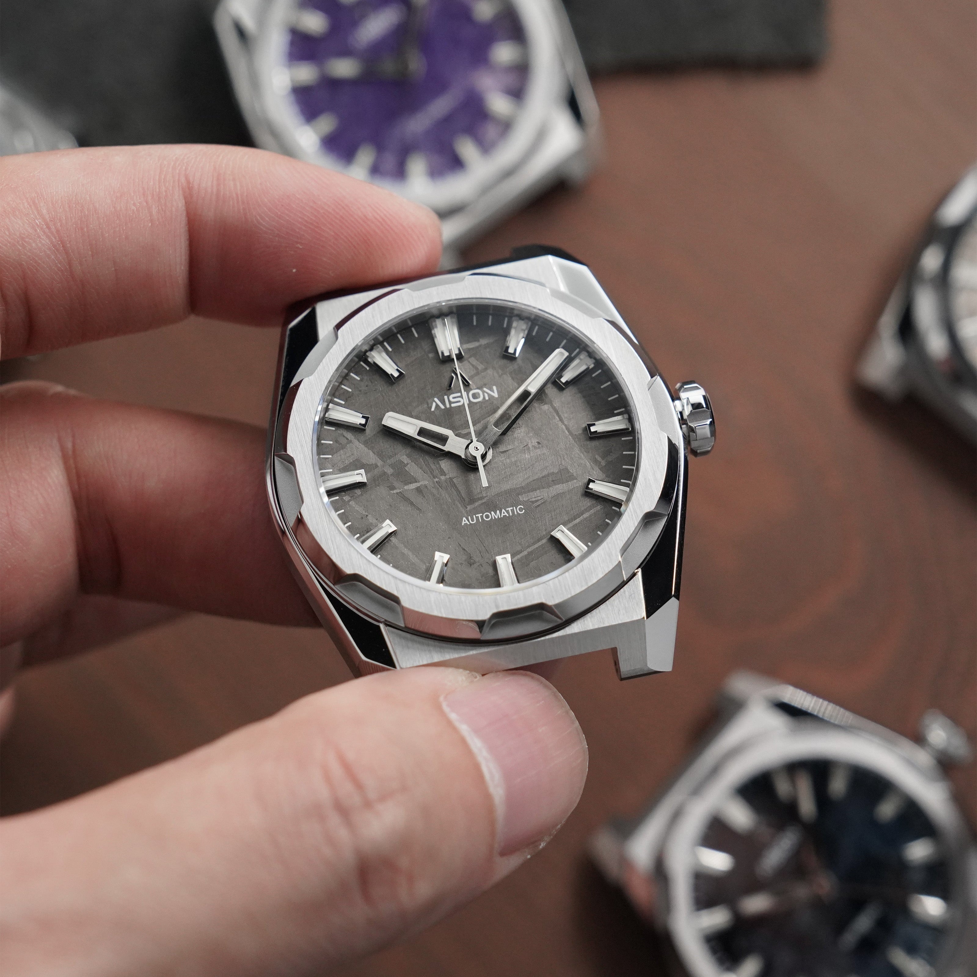 HANG - Gunmetal Meteorite Dial