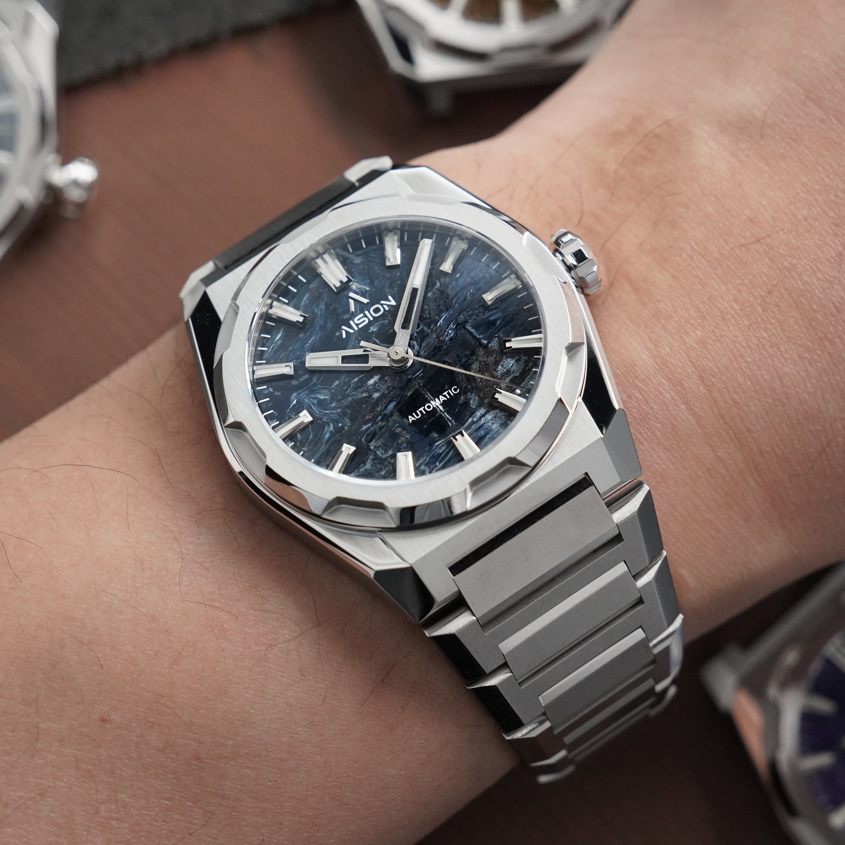 HANG - Pietersite Dial