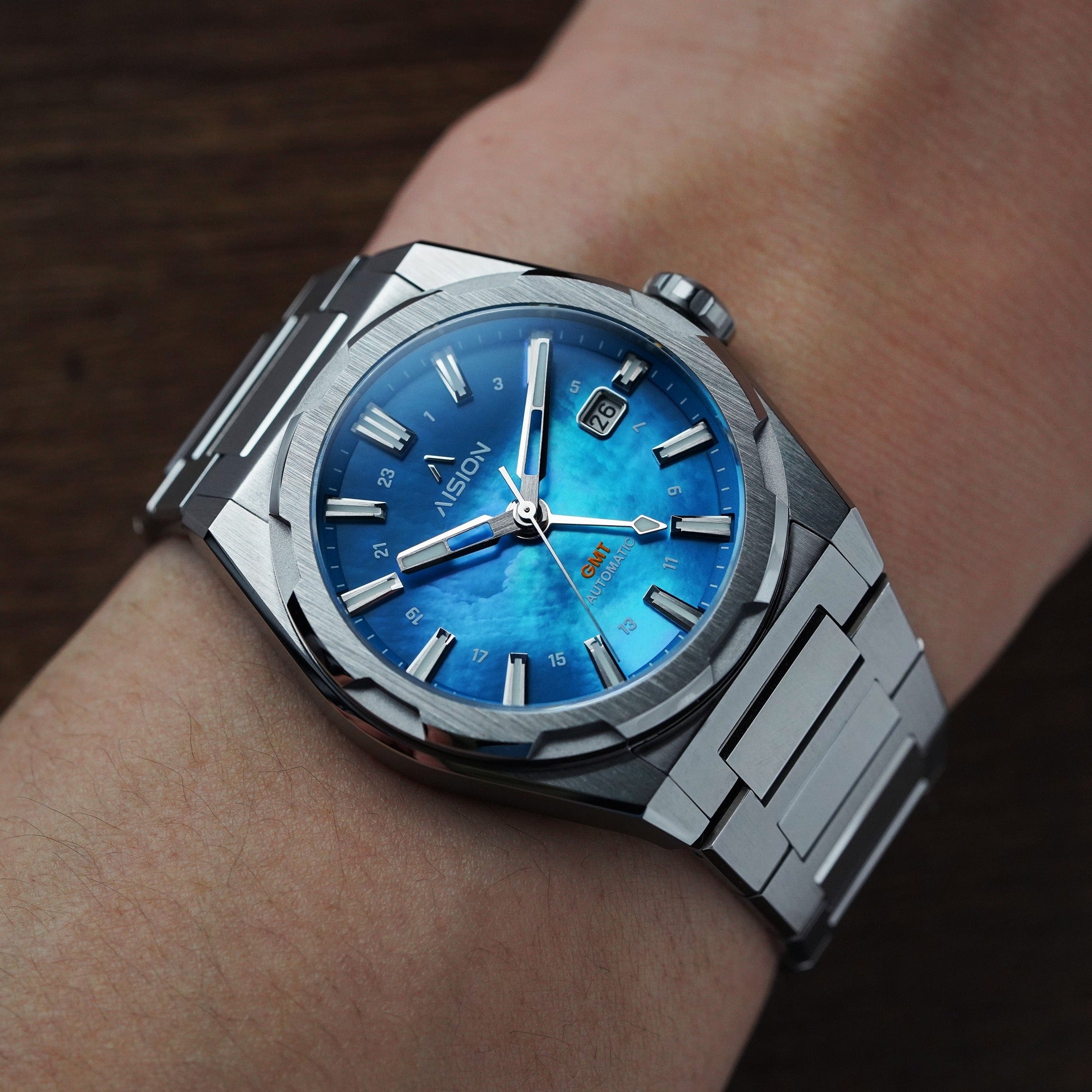 HANG GMT - Blue MOP Dial